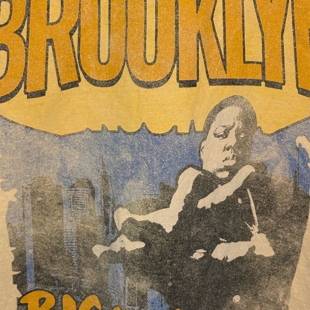 TRUE VINTAGE, LG Brooklyn Biggie Graphic Tee - yellow 90s - Picture 4 of 6